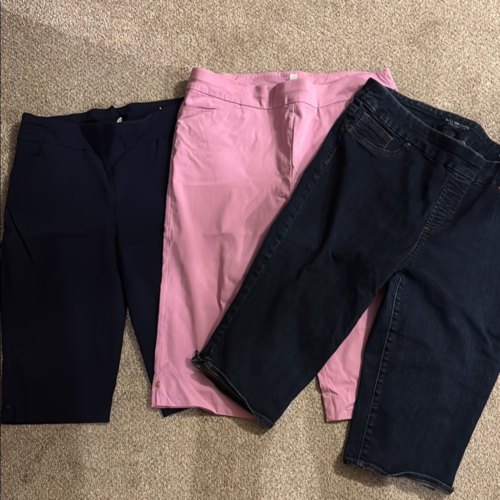 Chicos’s Capris Pants 3 Pair Black Pink Denim Pull On Chico Size 2.5 Size 14